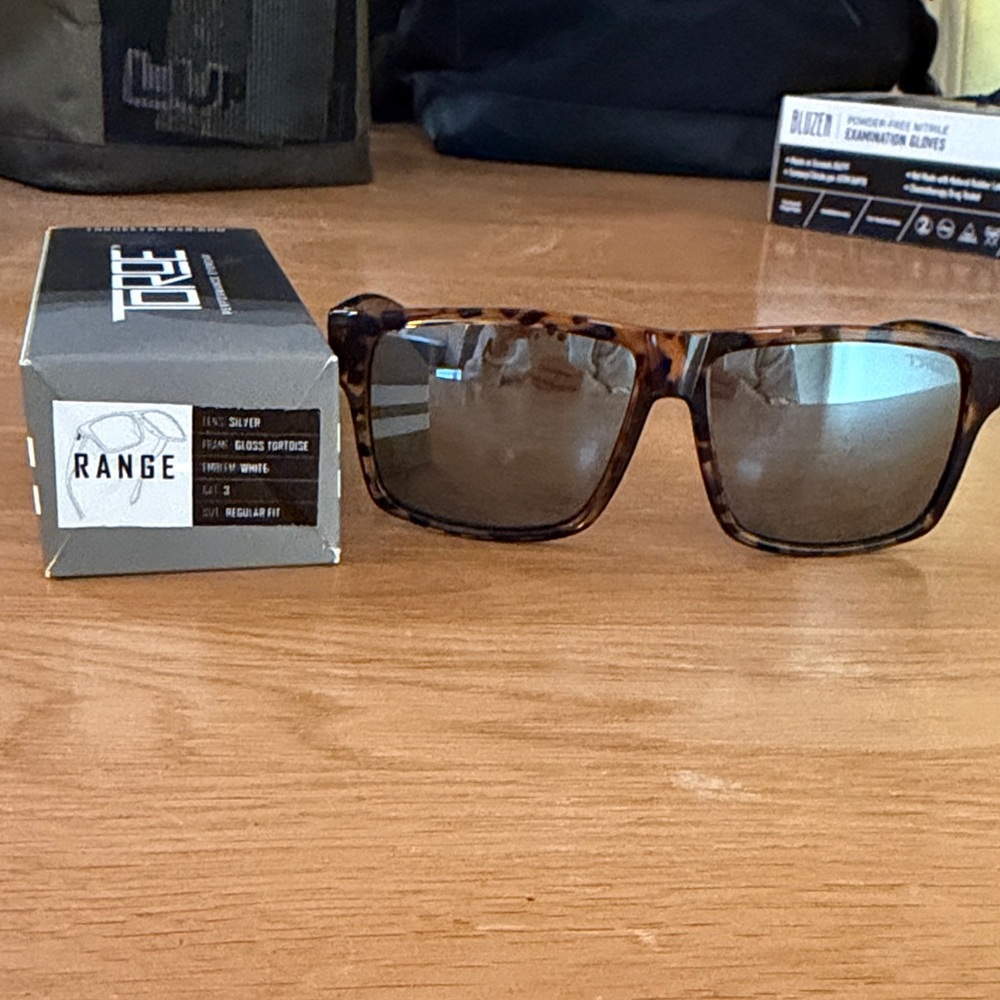 ROE Tortoise Frame Sunglasses with Gray Mirrored Lenses